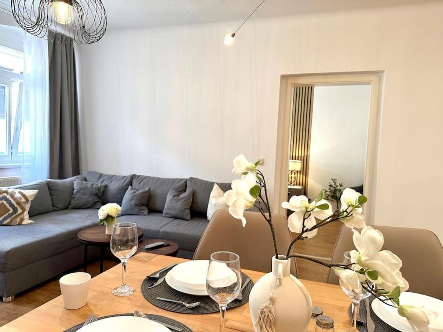 Modern Eingerichtete Wohnung Im Stadtzentrum Zittau Kostenloser Parkplatz Exteriör bild