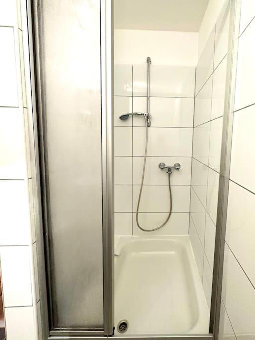 Modern Eingerichtete Wohnung Im Stadtzentrum Zittau Kostenloser Parkplatz Exteriör bild