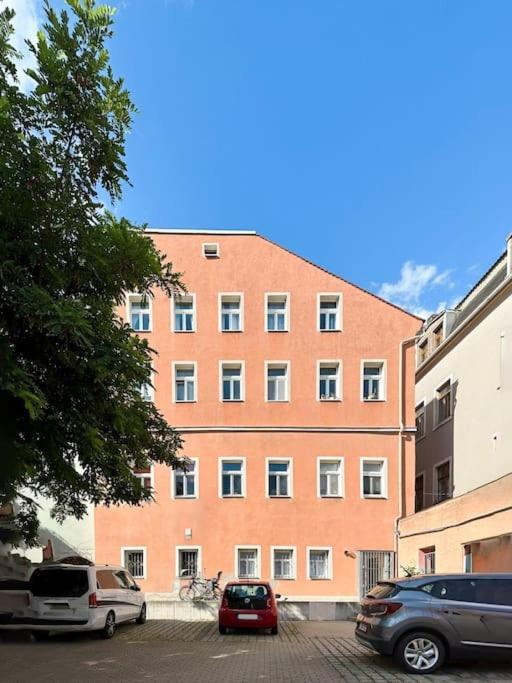 Modern Eingerichtete Wohnung Im Stadtzentrum Zittau Kostenloser Parkplatz Exteriör bild